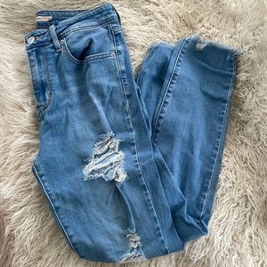 Levi’s Ripped Jeans